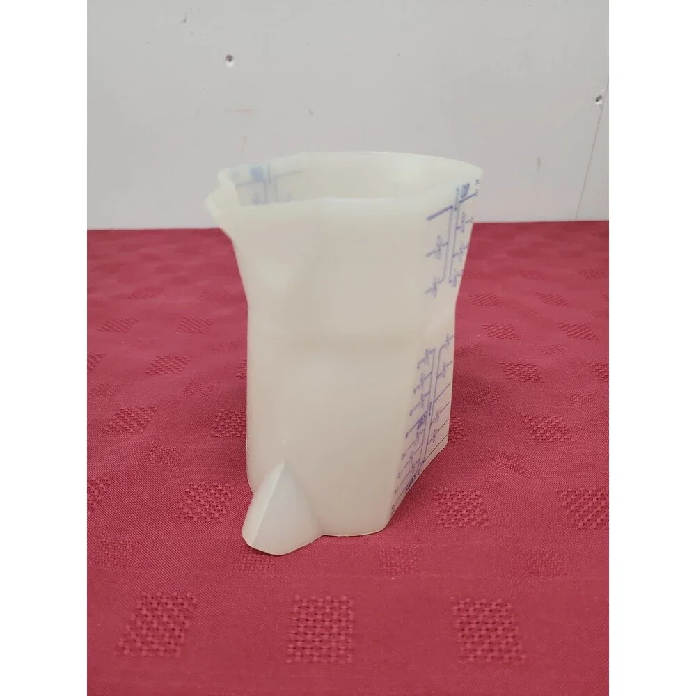 Vintage 1970's Westland Plastics Double Sided Measuring Cup Blue Graphics USA